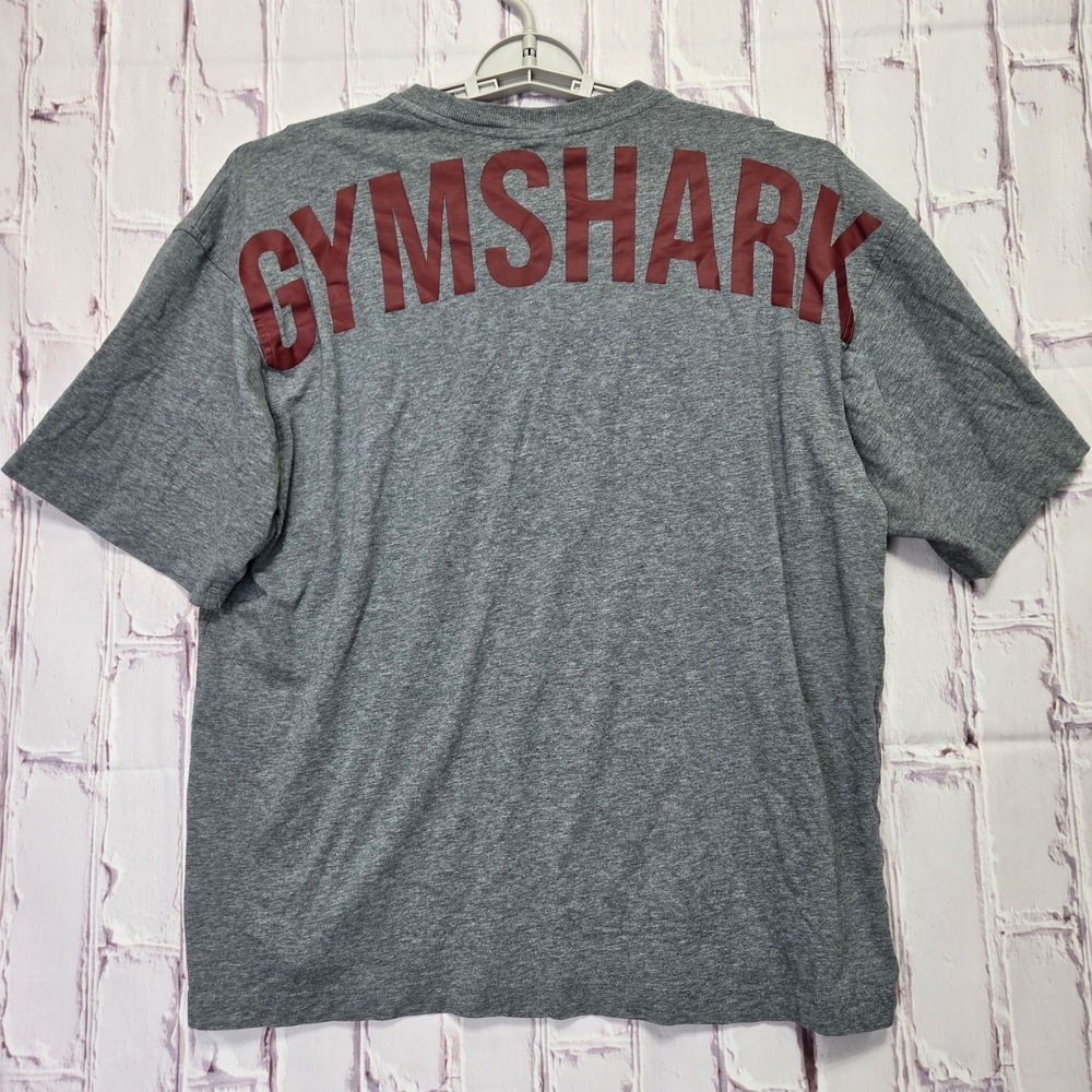 Gymshark T-Shirt Gray Burgundy Logo Graphic Gym Training Athletic Stretch Mens M